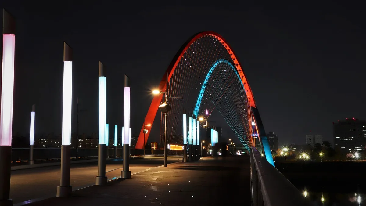 expo, bridge, daejeon, korea, republic of korea, south korea, korean, south, light, lights, sculpture, structure, molding, rescue, white lake school, night view