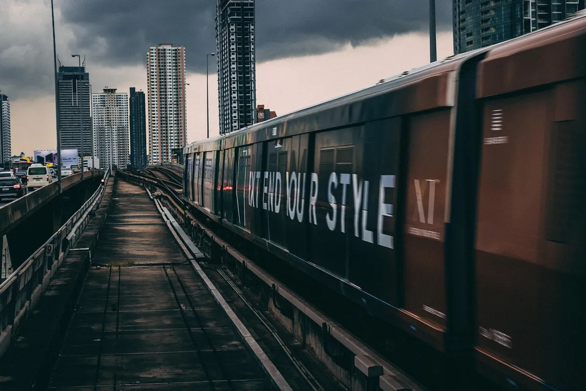 train, buildings, urban, modern, skytrain, mrt, technology, traffic, architecture, city, cityscape, skyline, travel, railway, railroad, railway system, transpor